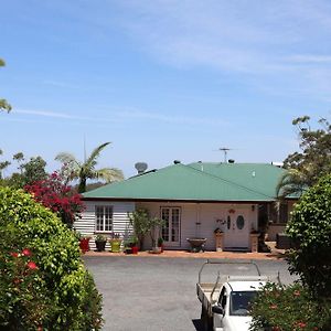 Hilltop On Tamborine